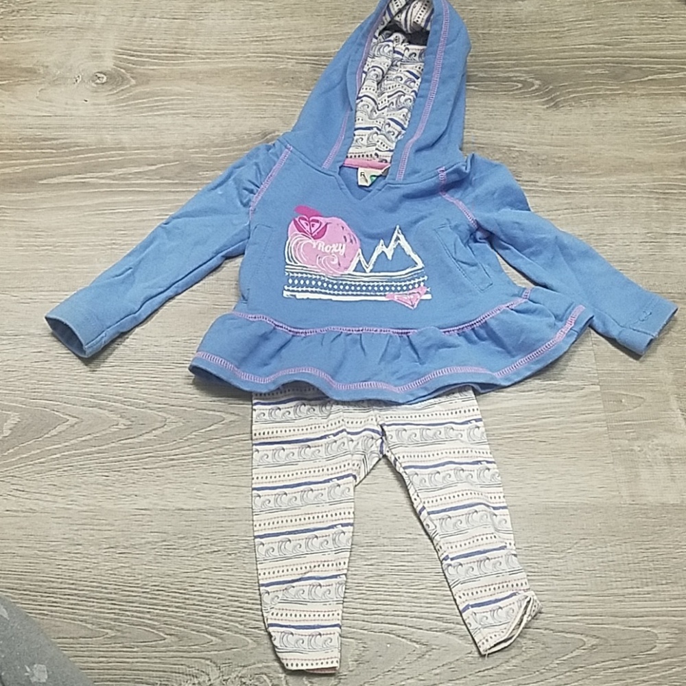 Roxy hoodie and pants